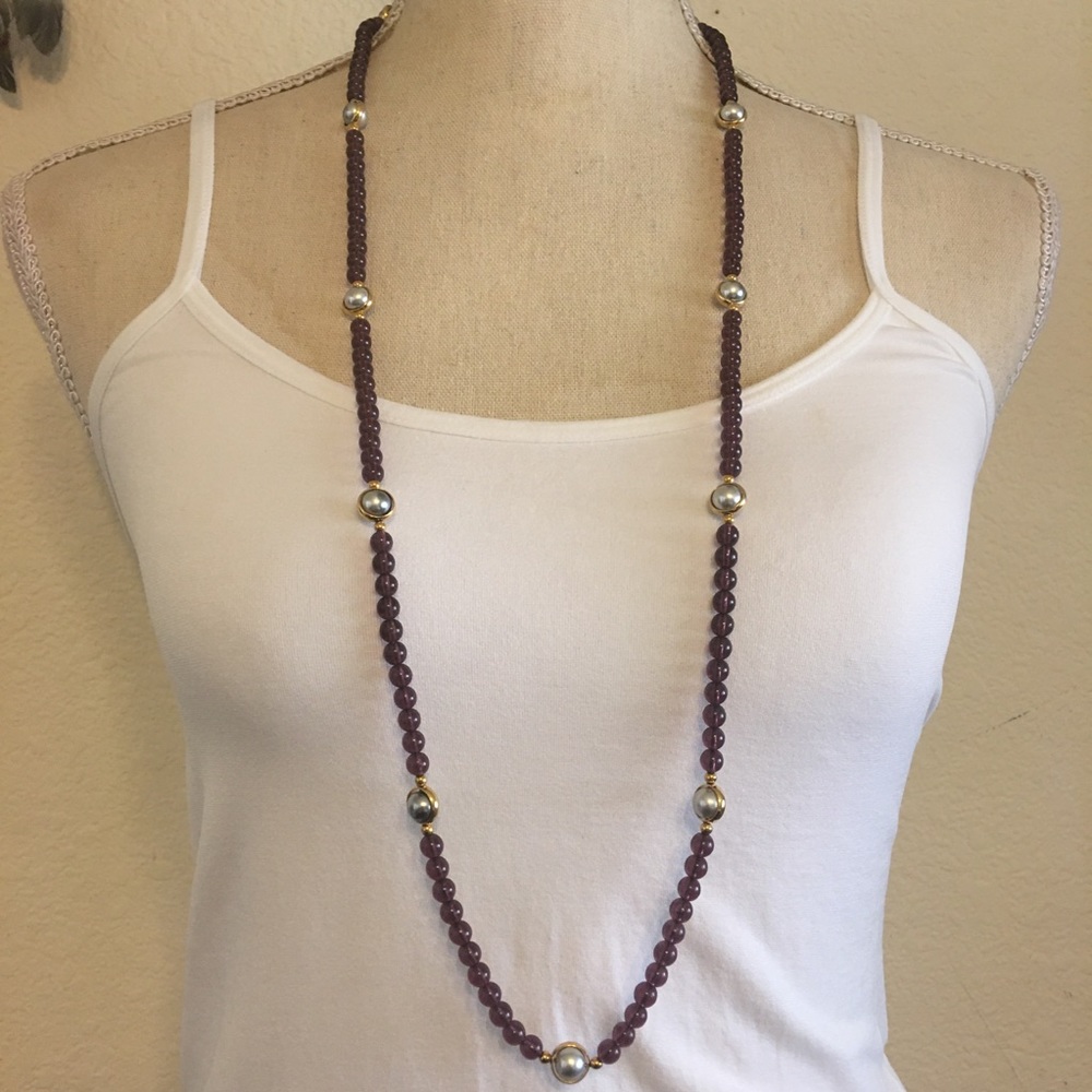 Vintage Avon faux amethyst and swivel pearl bead necklace